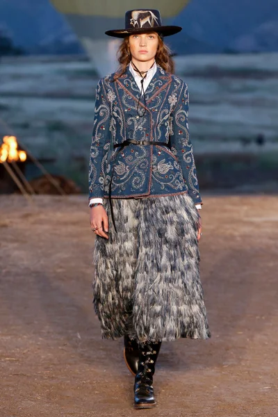 Look 52